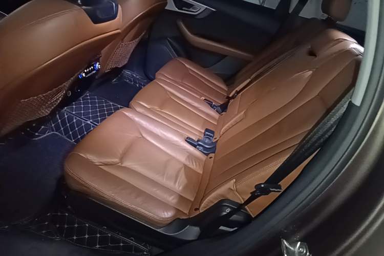 Used Audi Q7 2018 45 TFSI S line Sport Edition Left Rear Seat