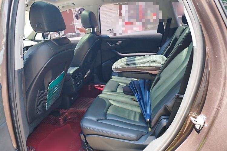 Used Audi Q7 2018 40 TFSI Comfort Model Left Rear Seat