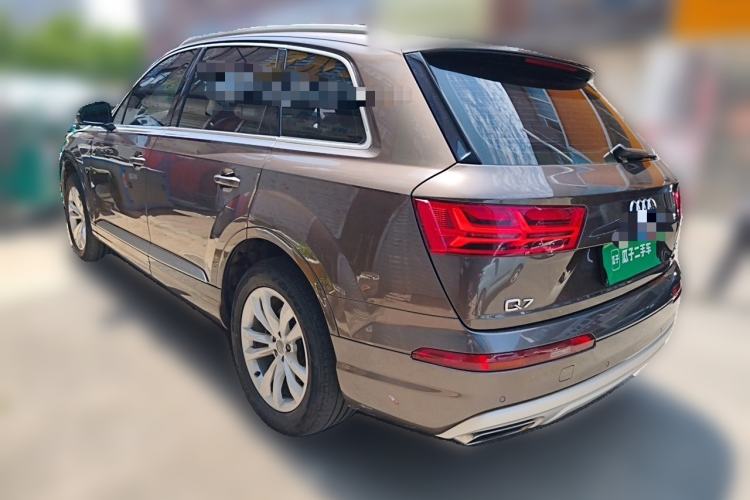 Used Audi Q7 2018 40 TFSI Comfort Model Rear Left 45 Deg