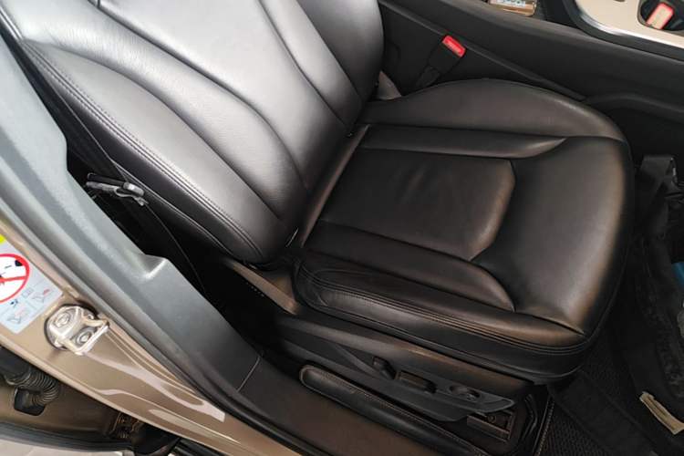 Used Audi Q7 2018 40 TFSI Comfort Model Right Front Seat