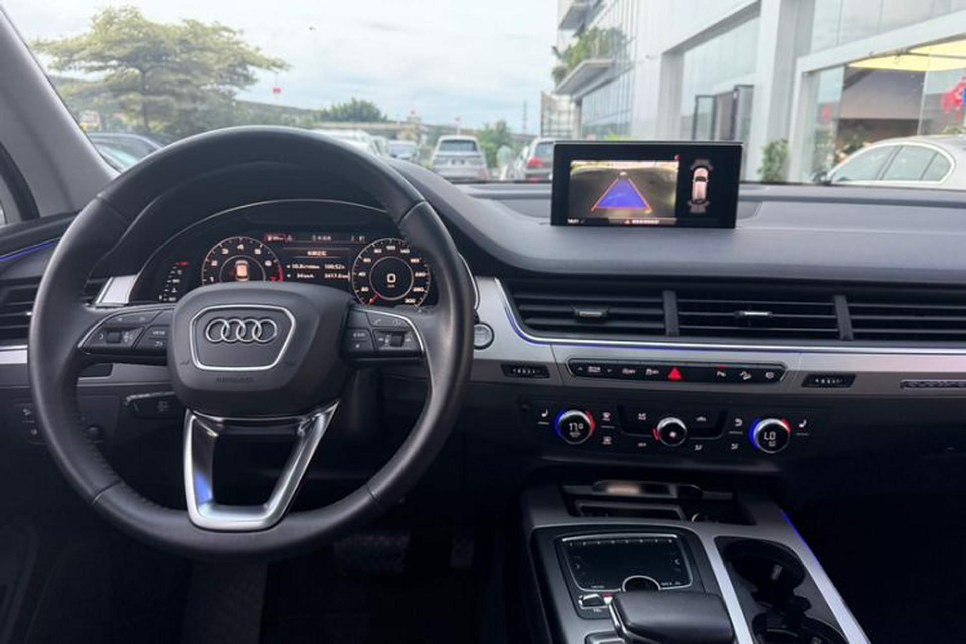 Used Audi Q7 2018 45 TFSI Technology Edition Steering Wheel