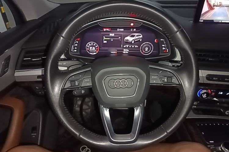 Used Audi Q7 2018 45 TFSI S line Sport Edition Steering Wheel