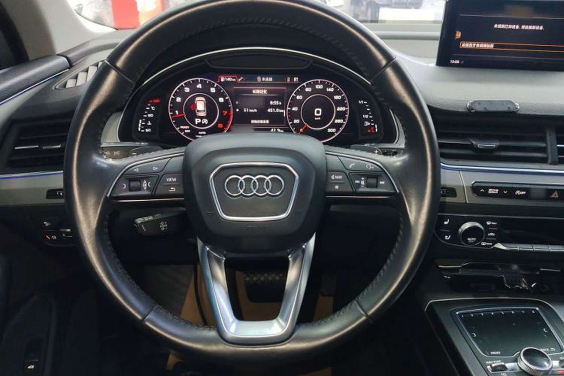 Used Audi Q7 2018 40 TFSI Comfort Model Steering Wheel