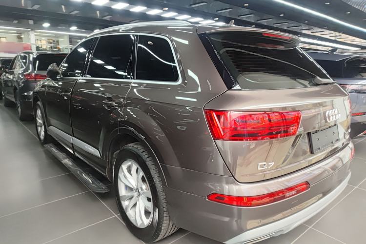 Used Audi Q7 2018 45 TFSI Technology Edition Exterior 2