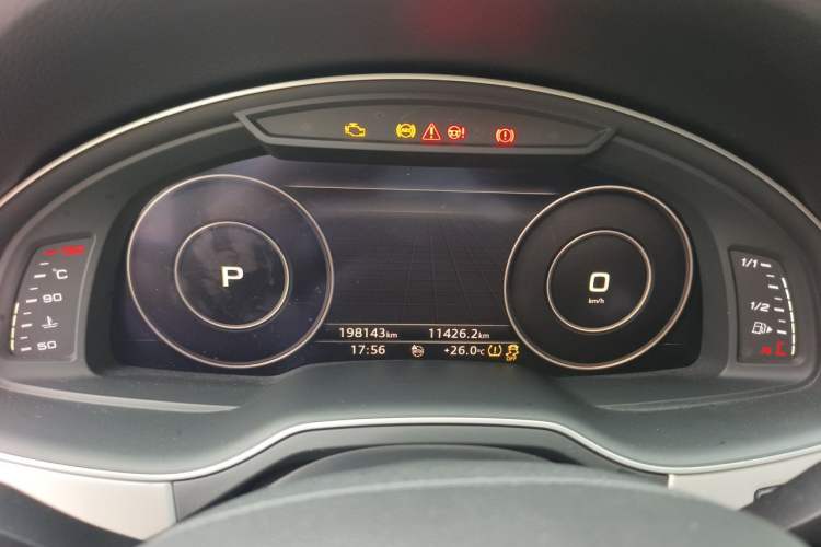 Used Audi Q7 2018 40 TFSI Comfort Model Instrument Cluster