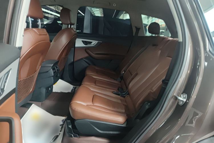 Used Audi Q7 2018 45 TFSI Technology Edition Left Rear Seat