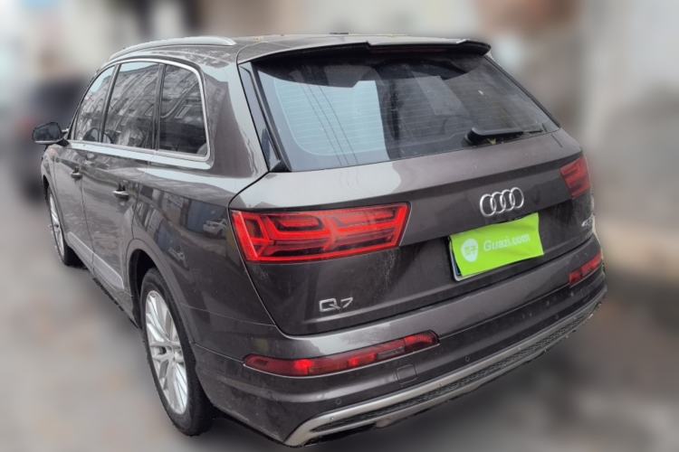 Used Audi Q7 2018 45 TFSI Technology Edition Rear Left 45 Deg