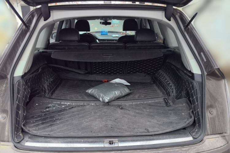 Used Audi Q7 2018 45 TFSI Technology Edition Trunk