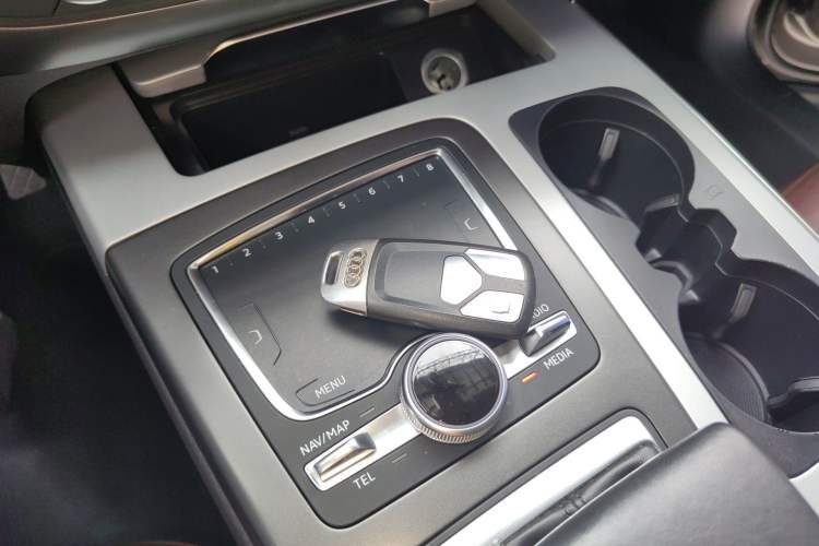 Used Audi Q7 2018 45 TFSI Technology Edition Vehicle Key