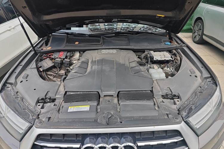 Used Audi Q7 2018 45 TFSI S line Sport Edition Engine Bay