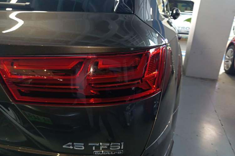 Used Audi Q7 2018 45 TFSI Prestige Edition Exterior 3