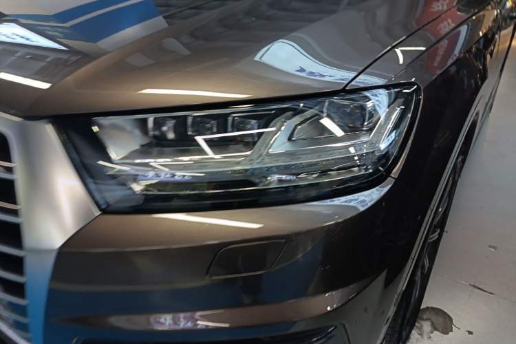 Used Audi Q7 2018 45 TFSI Prestige Edition Left Front Headlight