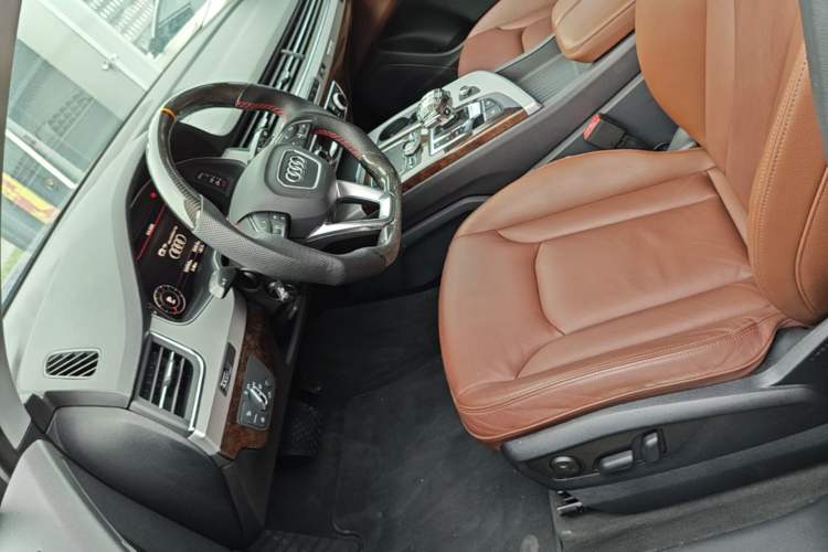 Used Audi Q7 2018 45 TFSI S line Sport Edition Left Front Seat
