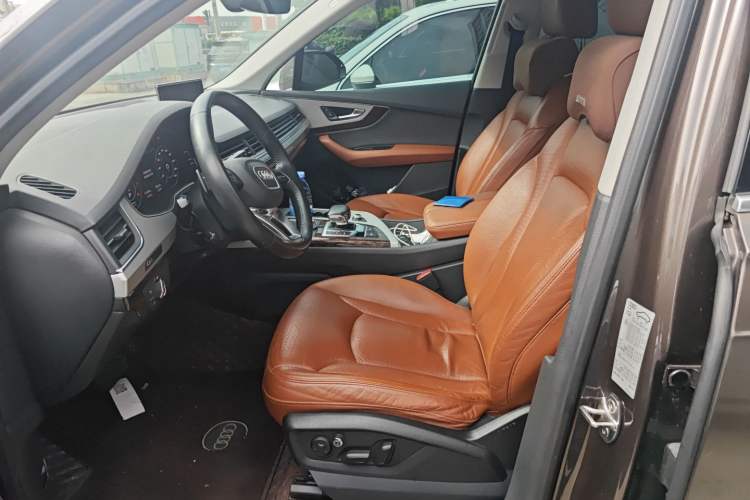 Used Audi Q7 2018 45 TFSI S line Sport Edition Left Front Seat