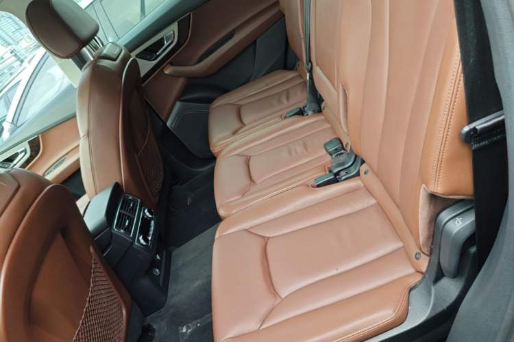 Used Audi Q7 2018 45 TFSI S line Sport Edition Left Rear Seat