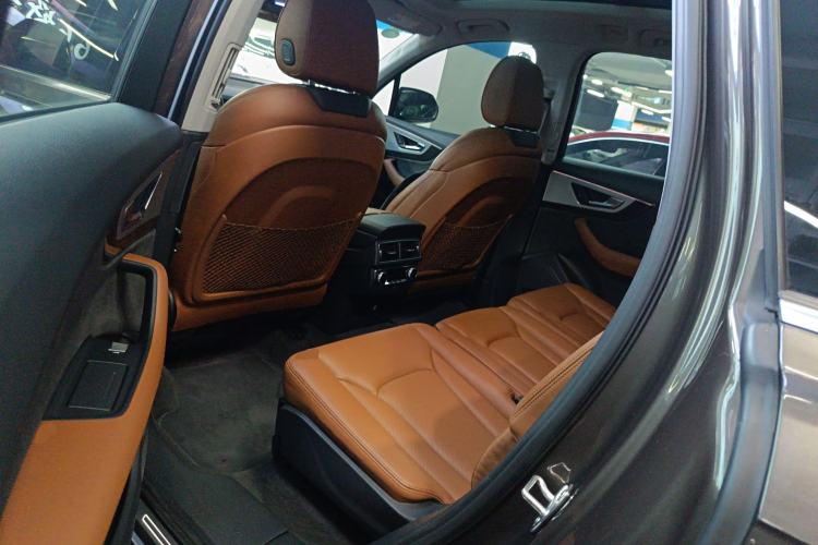 Used Audi Q7 2018 45 TFSI Prestige Edition Left Rear Seat