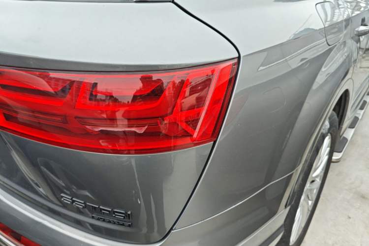 Used Audi Q7 2018 45 TFSI S line Sport Edition Right Rear Taillight
