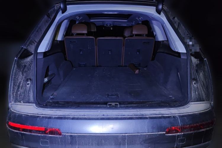 Used Audi Q7 2018 45 TFSI Technology Edition Trunk
