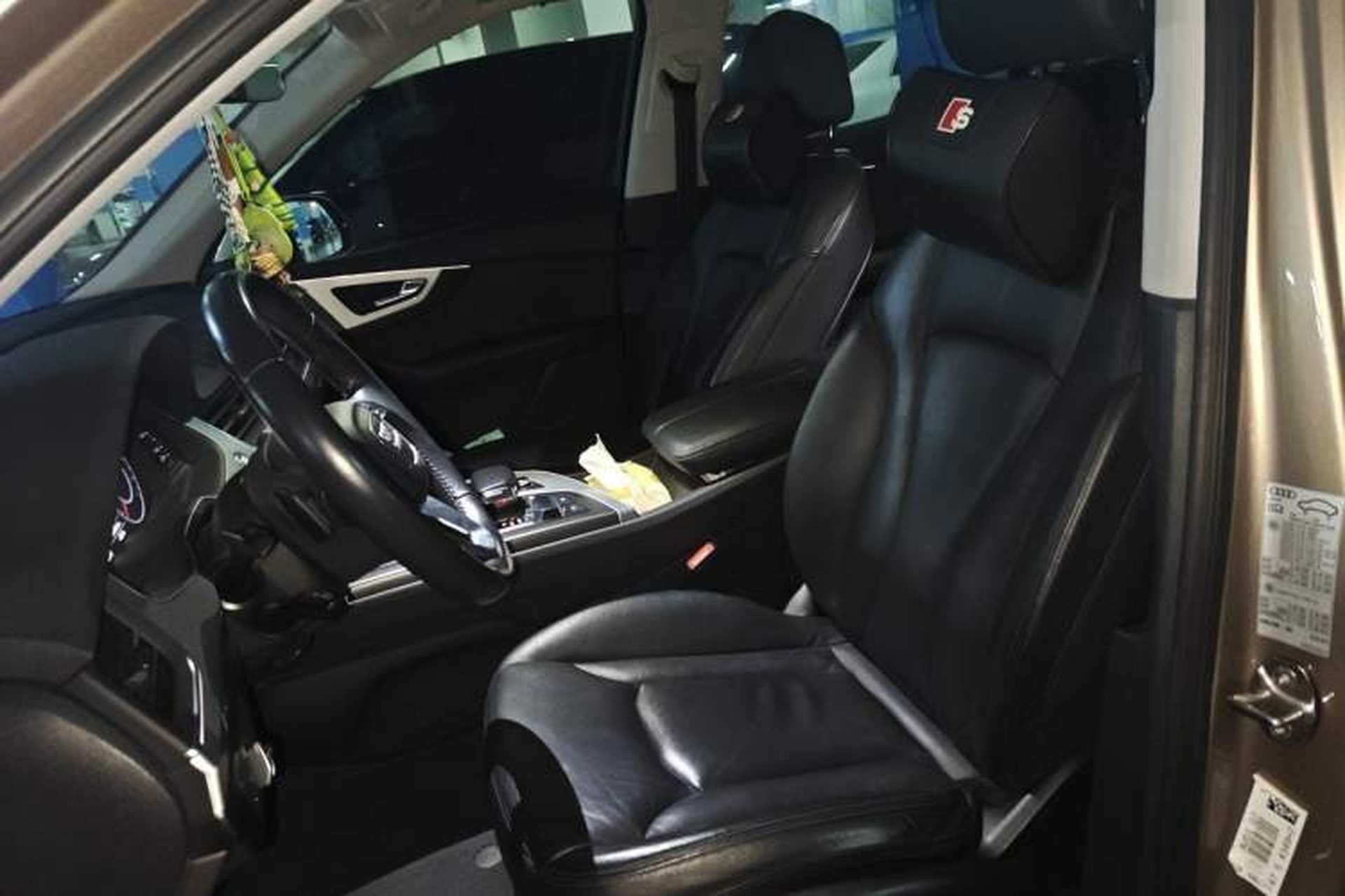 Used Audi Q7 2018 40 TFSI Comfort Model Left Front Seat