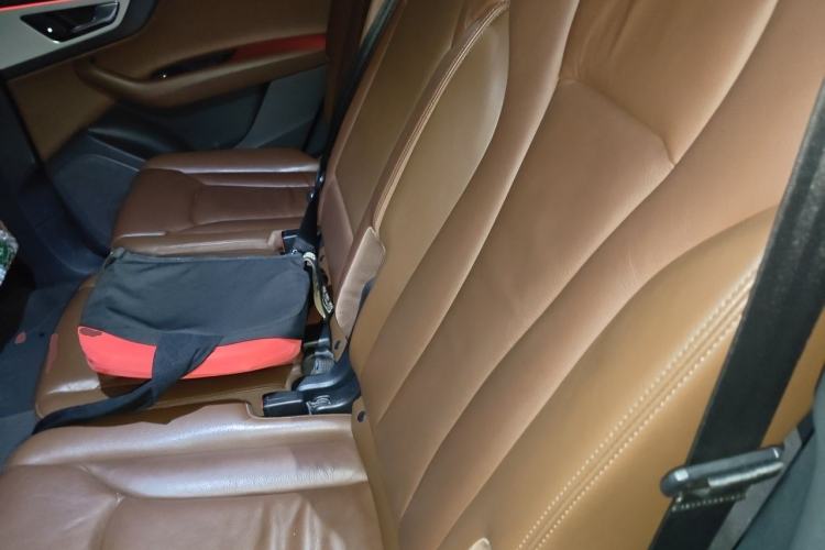 Used Audi Q7 2018 40 TFSI Comfort Model Left Rear Seat