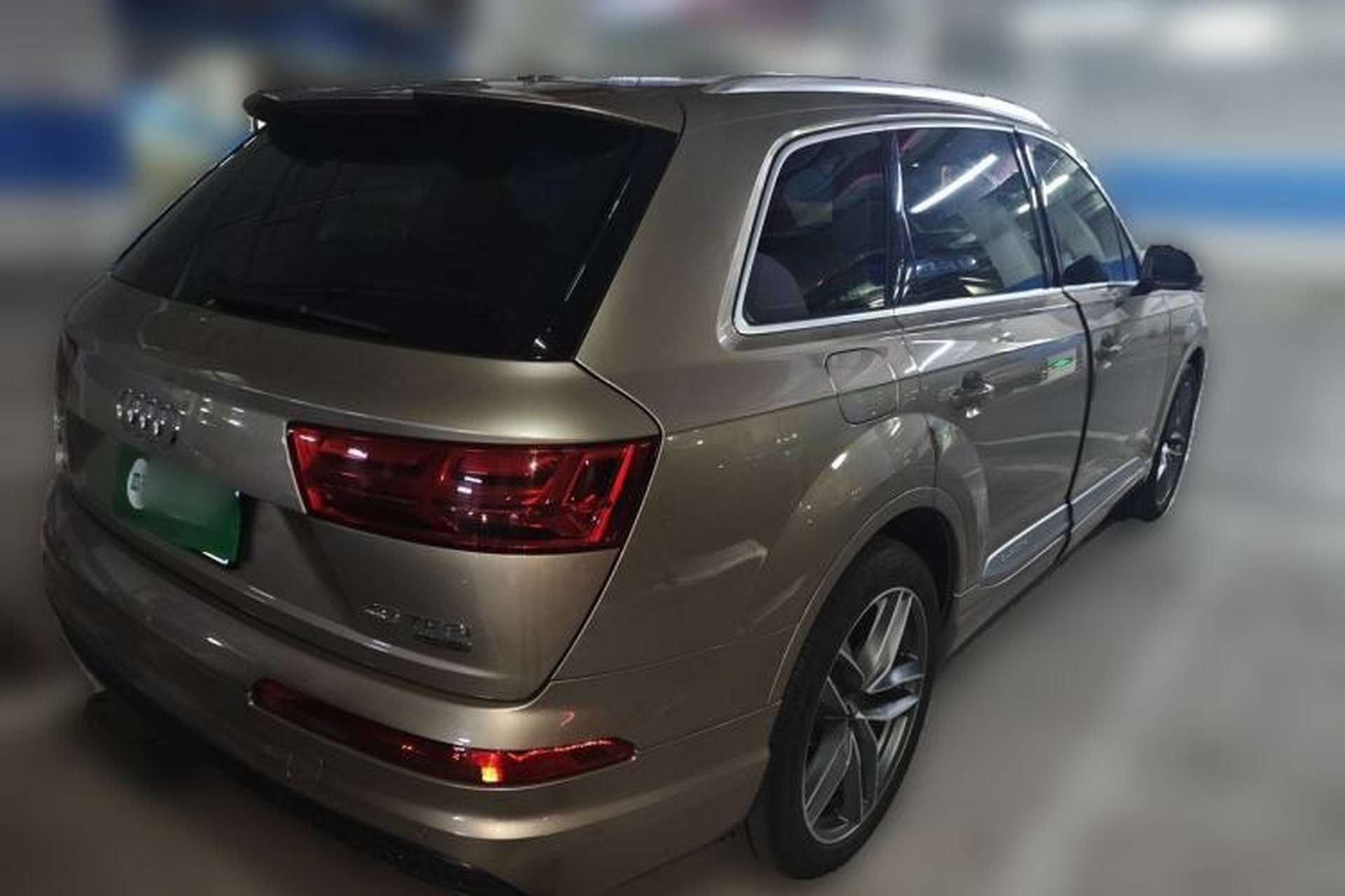 Used Audi Q7 2018 40 TFSI Comfort Model Rear Right 45 Deg
