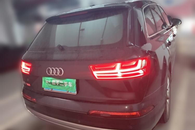 Used Audi Q7 2018 40 TFSI Comfort Model Rear