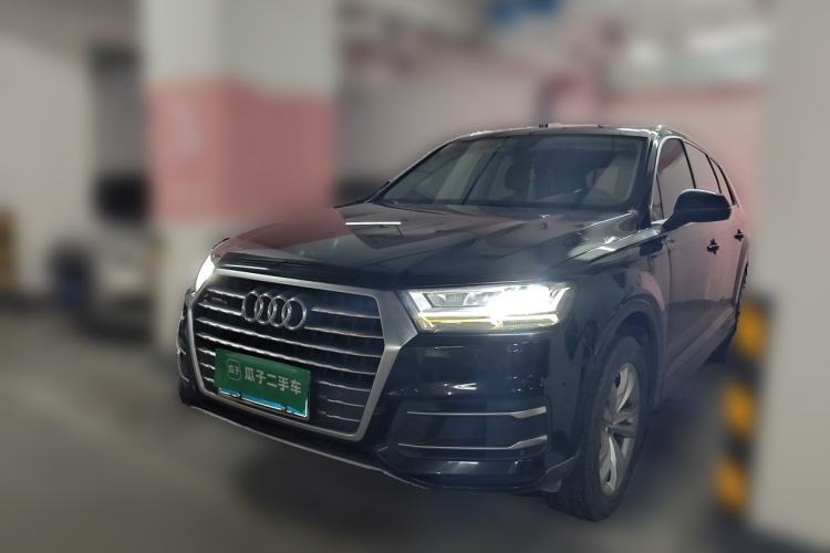 Used Audi Q7 2018 40 TFSI Comfort Model Guazi used car, China used car export, Used car for sale, Used cars, Cheapest cars for sale