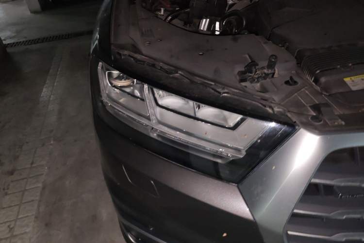 Used Audi Q7 2018 45 TFSI Technology Edition Right Front Headlight