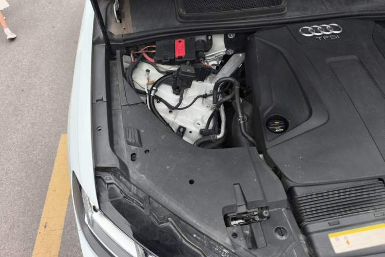 Used Audi Q7 2018 40 TFSI S line Sport Edition Engine Bay Right