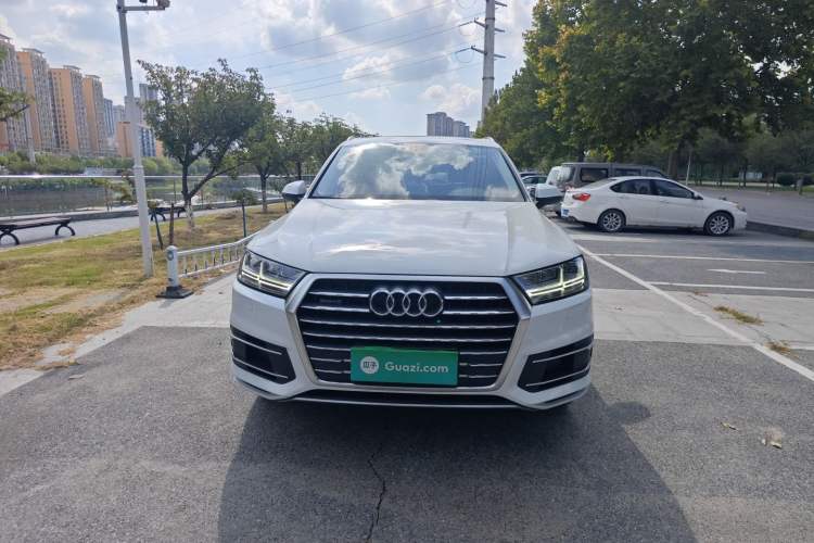 Used Audi Q7 2018 40 TFSI Comfort Model Exterior 1