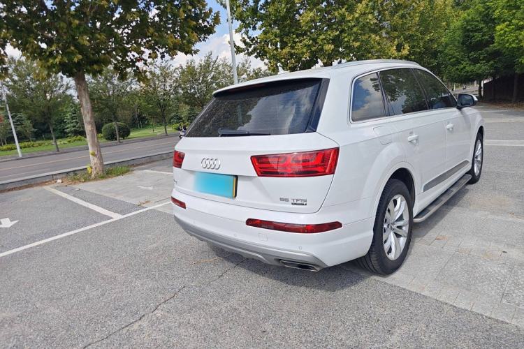 Used Audi Q7 2018 40 TFSI Comfort Model Exterior 3
