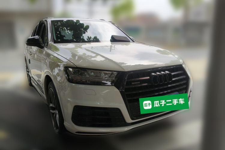 Used Audi Q7 2018 45 TFSI Technology Edition Front Right 45 Deg