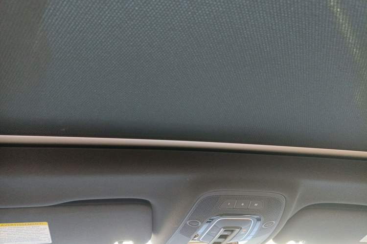 Used Audi Q7  Headliner