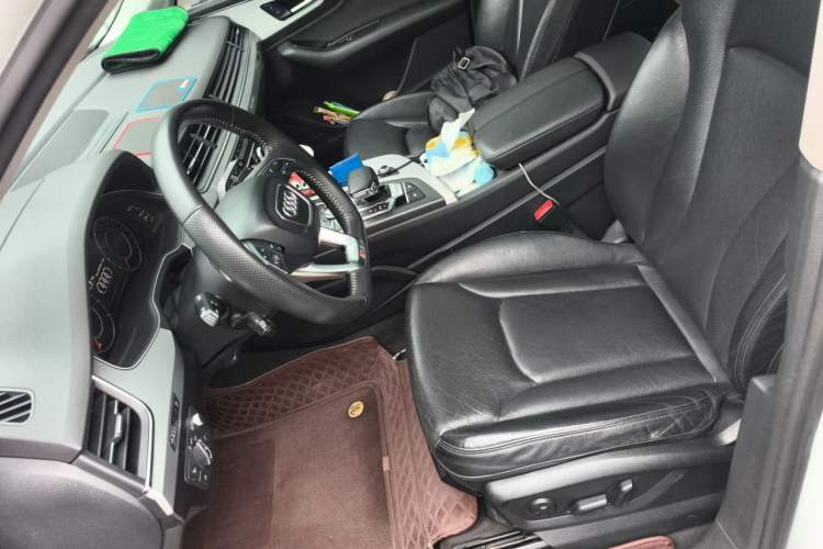 Used Audi Q7 2018 40 TFSI S line Sport Edition Left Front Seat