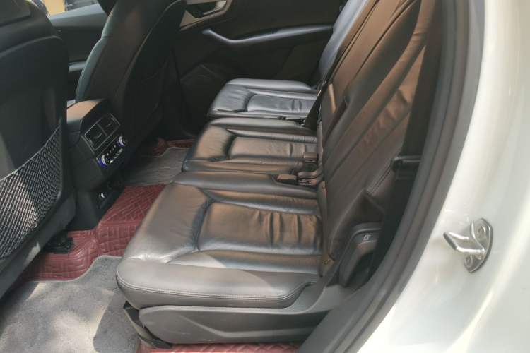 Used Audi Q7 2018 45 TFSI Technology Edition Left Rear Seat