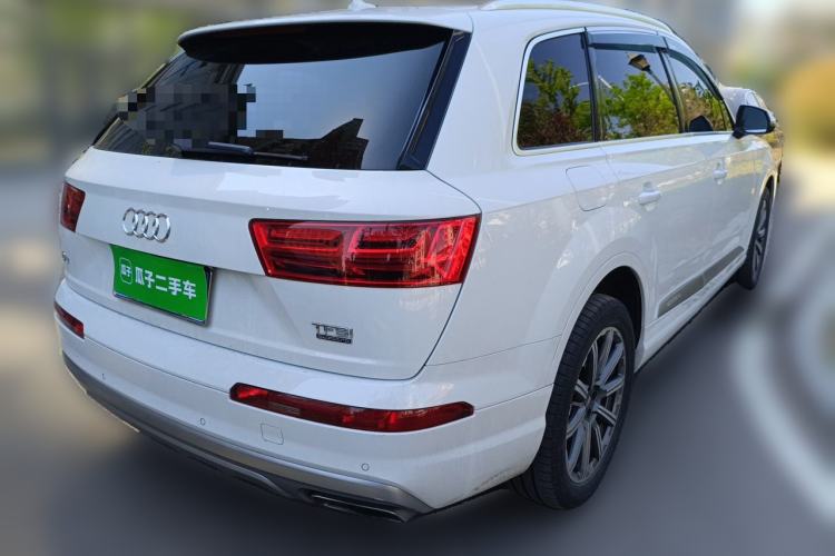 Used Audi Q7  Rear Right 45 Deg