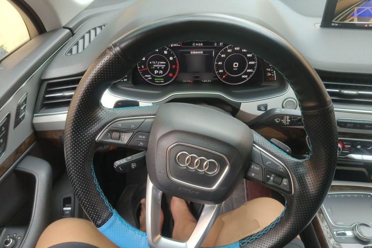 Used Audi Q7 2018 45 TFSI Technology Edition Steering Wheel