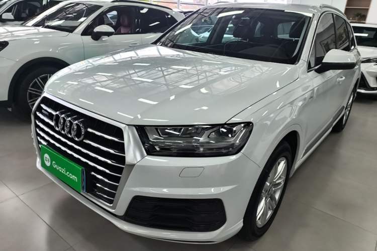 Used Audi Q7 2018 40 TFSI Comfort Model Guazi used car, China used car export, Used car for sale, Used cars, Cheapest cars for sale
