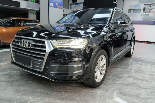 Used Audi Q7 2019 45 TFSI Comfort Model