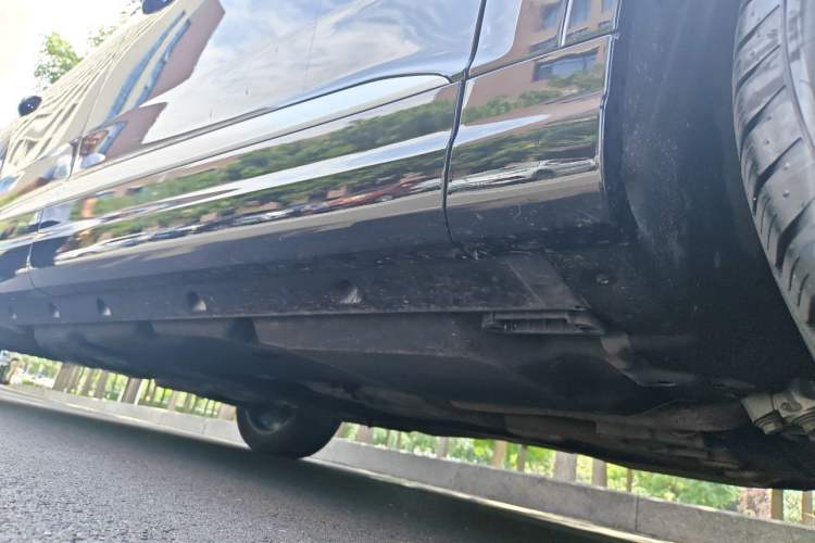 Used Audi Q7  Chassis Front Right