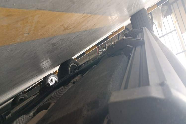 Used Audi Q7  Chassis Front Right