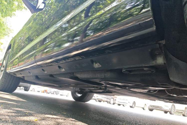 Used Audi Q7  Chassis Rear Left