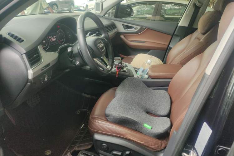 Used Audi Q7 2019 45 TFSI Comfort Model Driver Seat