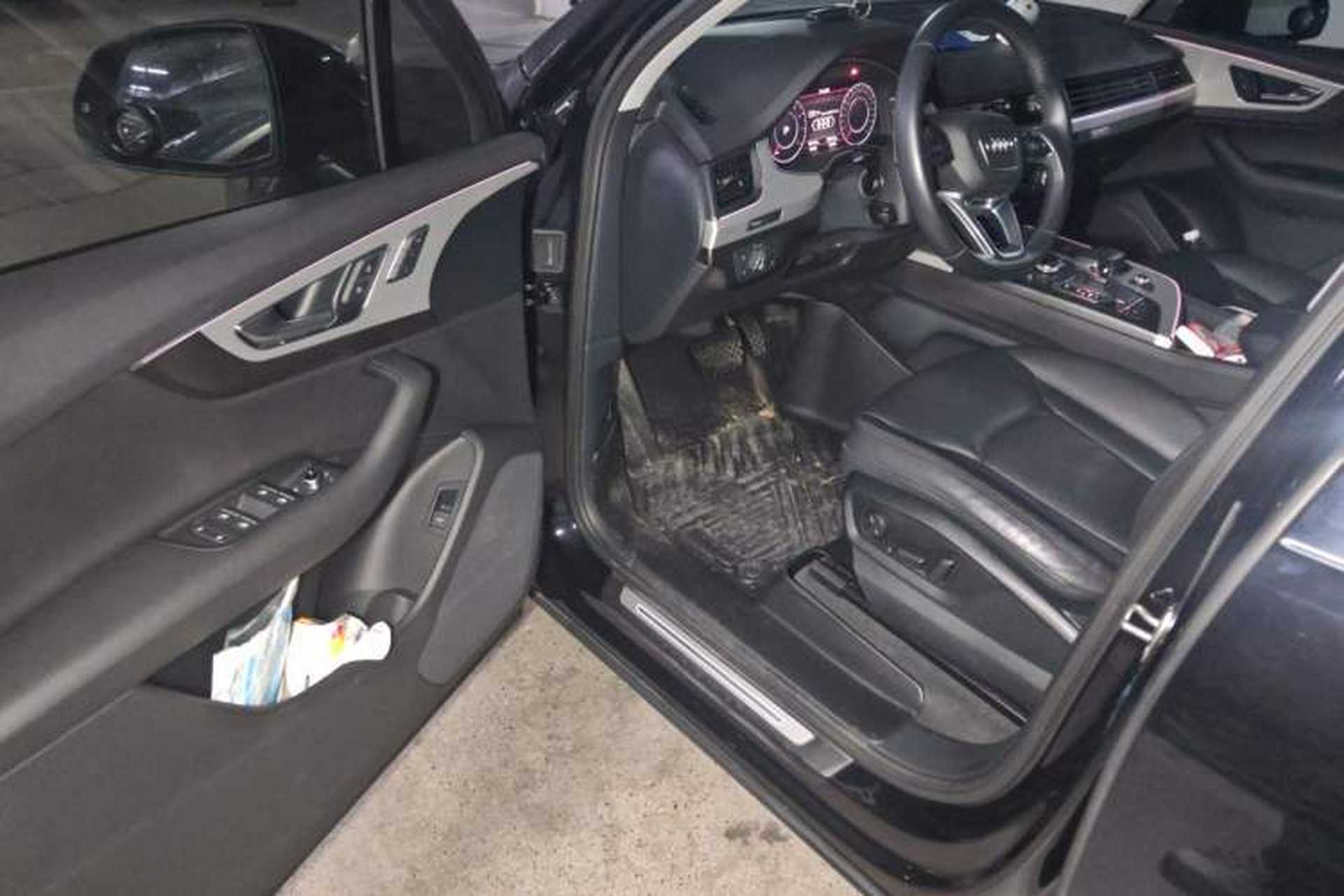 Used Audi Q7 2019 45 TFSI Comfort Model Driver Seat