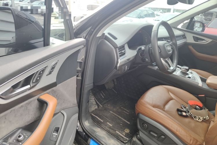 Used Audi Q7 2019 45 TFSI S line Sport Edition Driver Seat