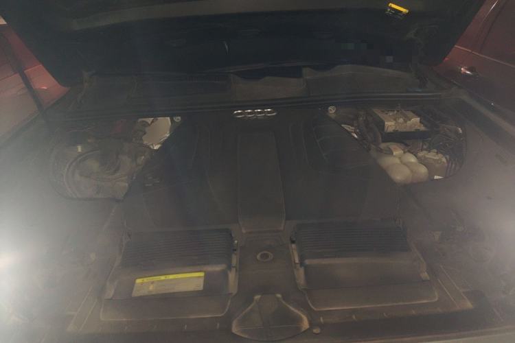 Used Audi Q7 2019 45 TFSI S line Sport Edition Engine Bay