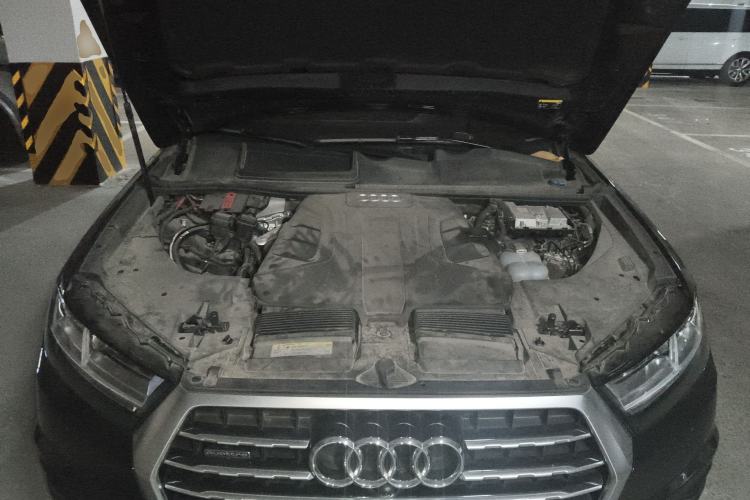 Used Audi Q7 2019 55 TFSI Prestige Edition Engine Bay