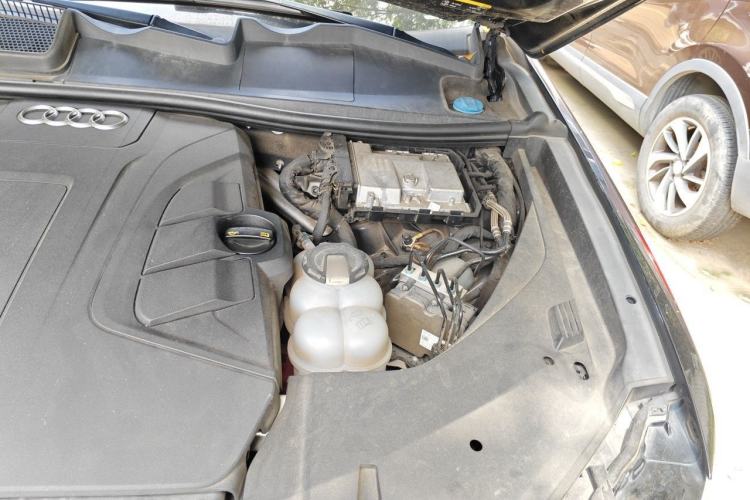 Used Audi Q7 2019 55 TFSI S line Sport Edition Engine Bay Left
