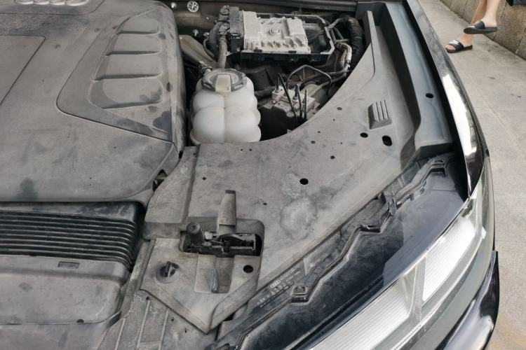 Used Audi Q7 2019 45 TFSI Comfort Model Engine Bay Left