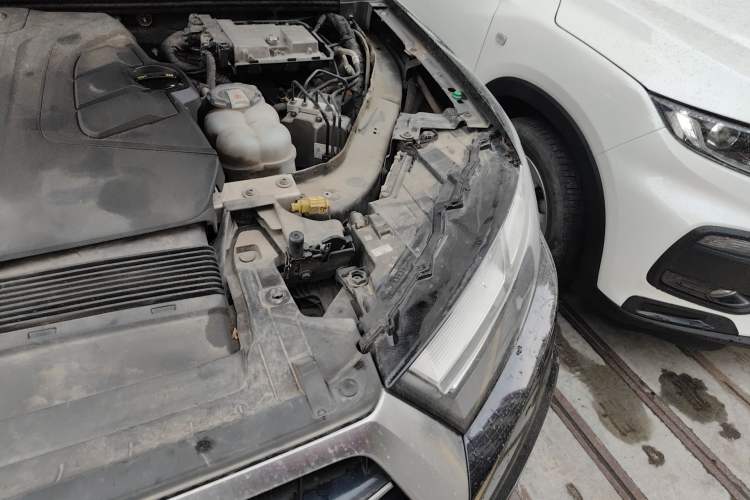 Used Audi Q7 2019 55 TFSI Technology Edition Engine Bay Left
